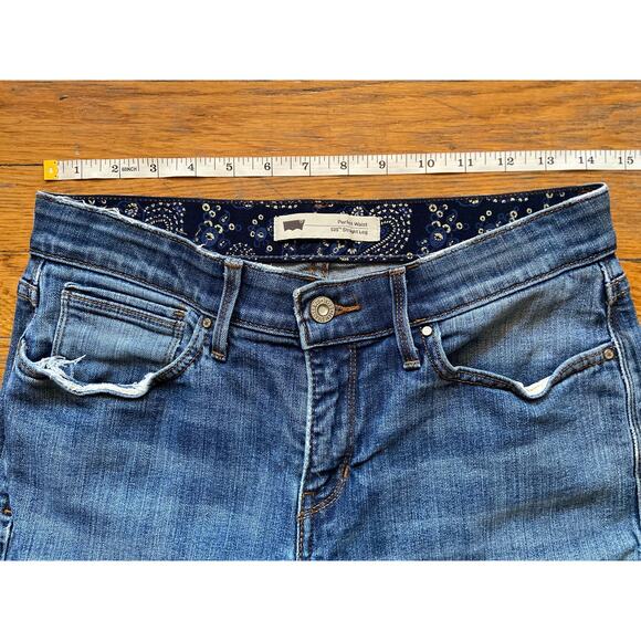LEVI'S 'Perfect Waist 525 Straight Leg' Distressed Jeans sz W29 x L30 - Picture 9 of 13